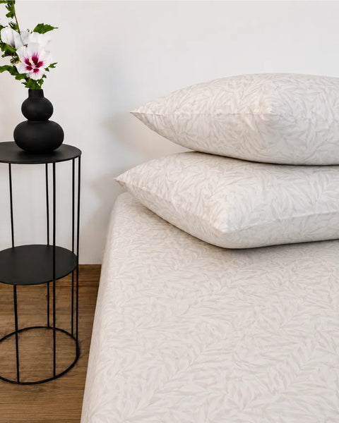 Leaf Pattern Satin Bedsheet Set – 5 Pcs
