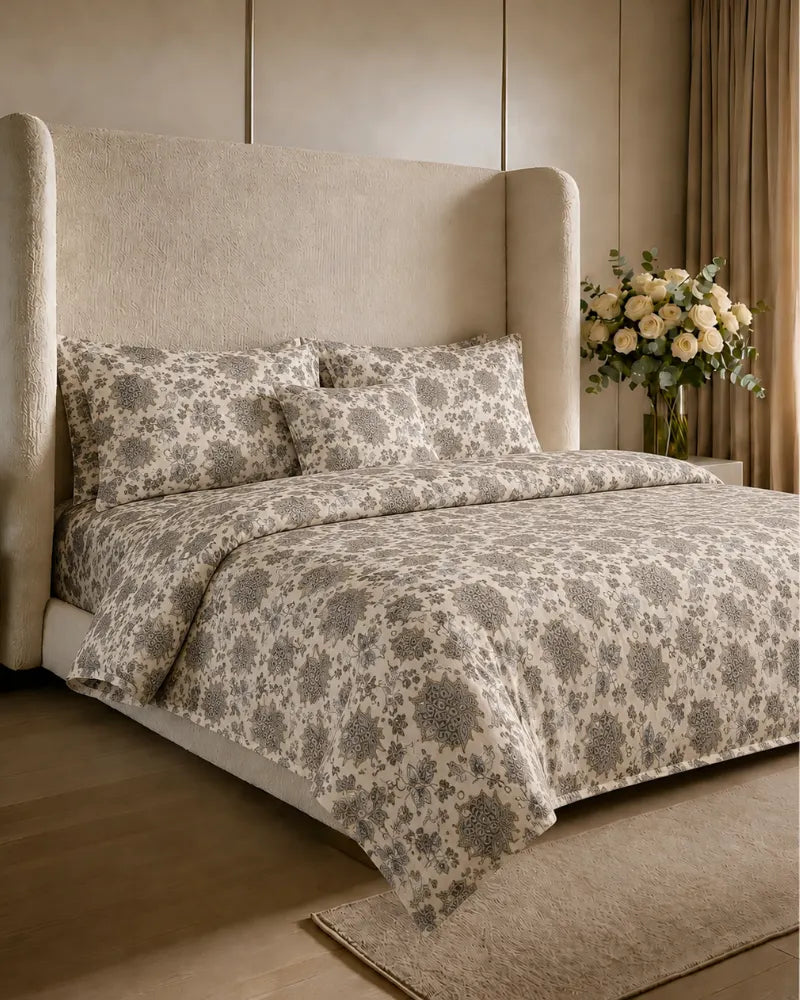 Classic Paisley Satin Reversible Quilt Cover Set – 7 Pcs