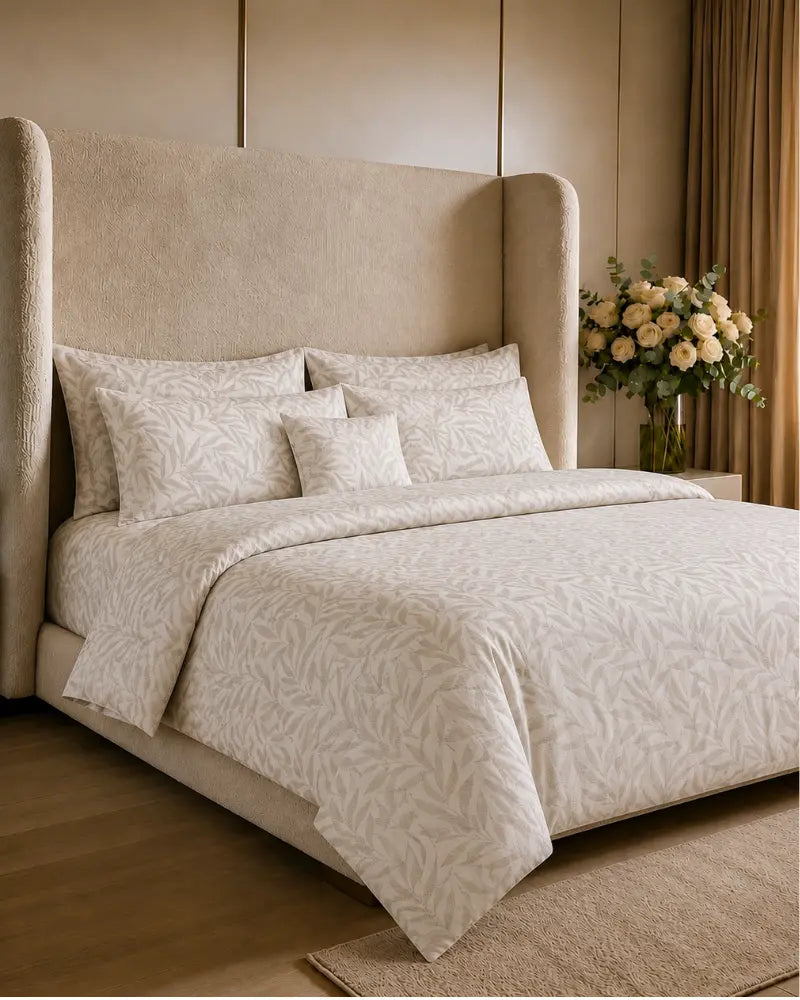 Leaf Pattern Satin Reversible Quilt Cover Set – 7 Pcs