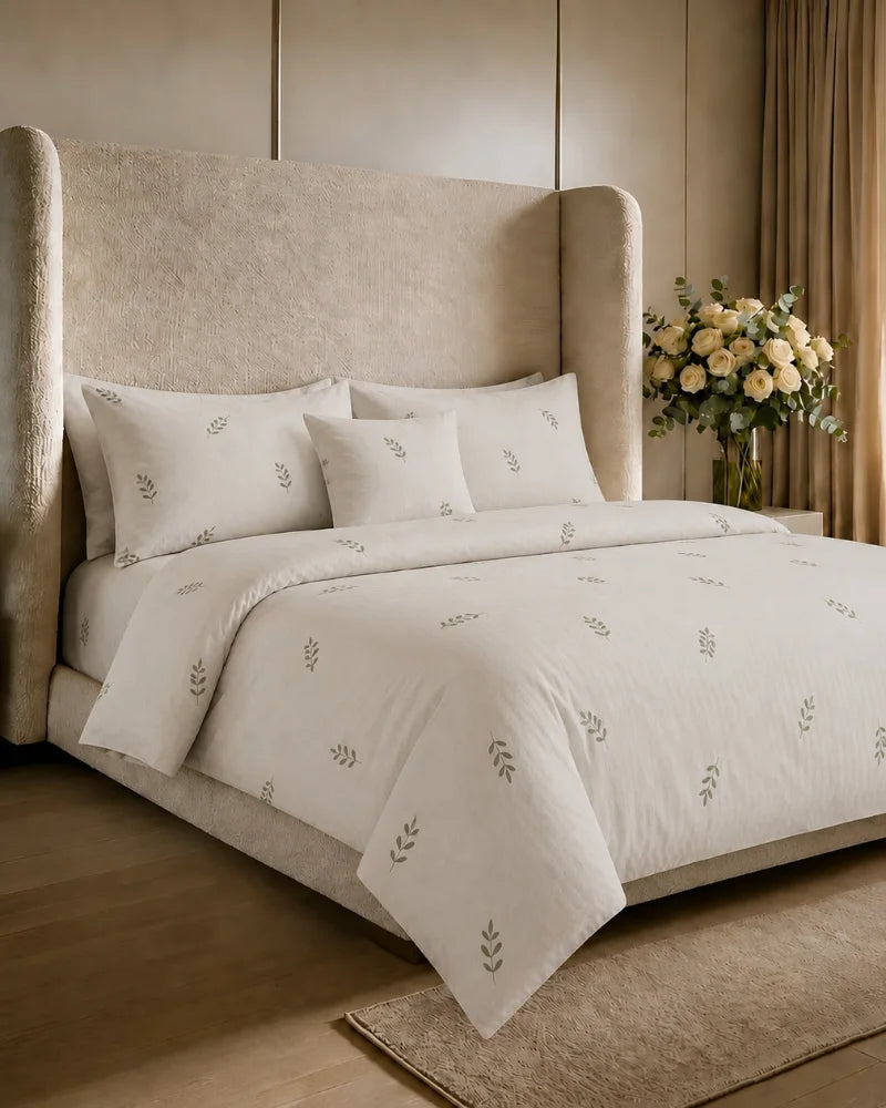 Minimal Print Cotton Reversible Quilt Cover Set – 7 Pcs
