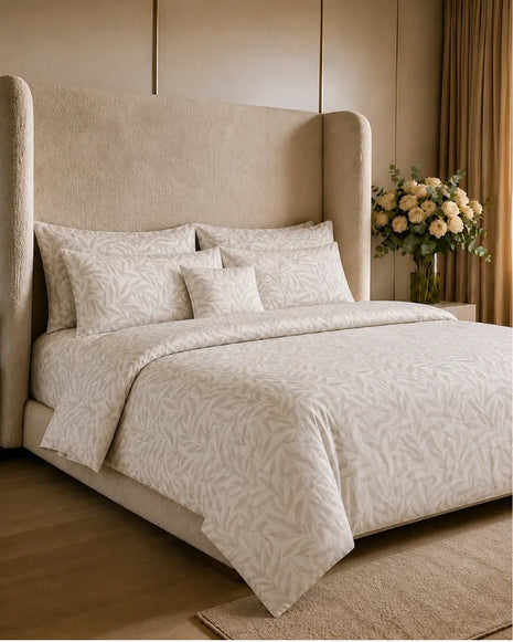 Leaf Pattern Satin Reversible Quilt Cover Set – 7 Pcs
