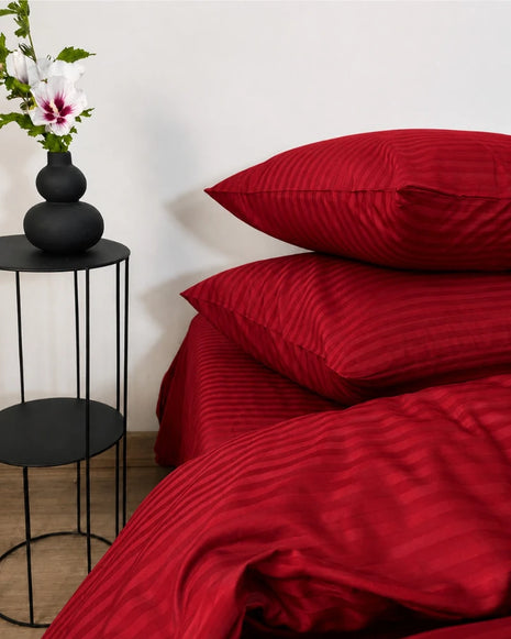 Premium Red Stripe Quilt Cover Set – 7 Pcs