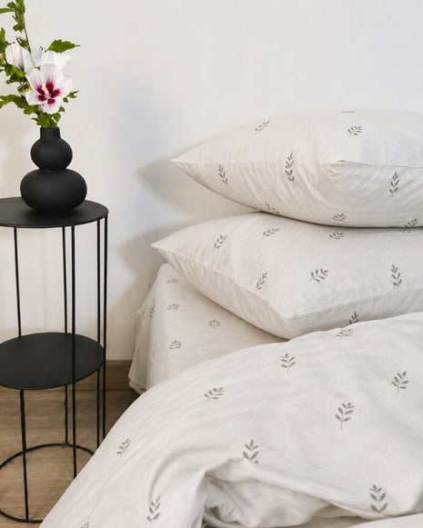 Minimal Print Cotton Reversible Quilt Cover Set – 7 Pcs