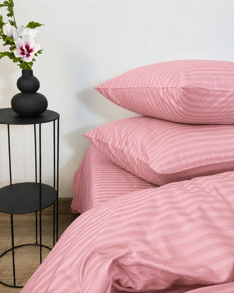 Light Pink Stripe Quilt Cover Set – 7 Pcs